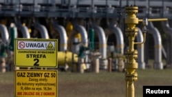 The move concerns Gazprom's 48 percent stake in Europolgaz, which owns the Polish section of the Yamal gas pipeline.