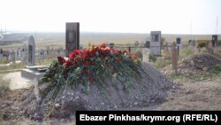 Похорон Рудена Джураєва, жертви трагедії в Керчі в Горностаївці, Крим, 19 жовтня 2018 року