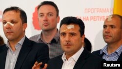 Ja bih voleo da se sutra, iako je subota, Trajko Veljanovski javi Talatu Džaferiju i da izvrše primopredaju funkcije: Zoran Zaev
