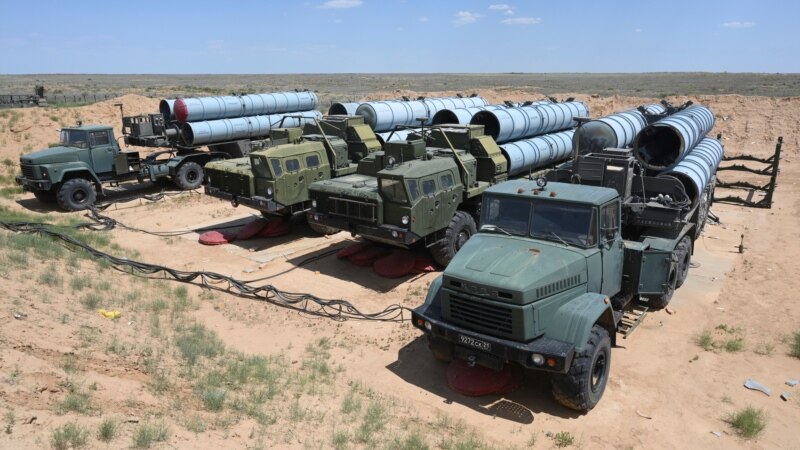 Кремль поставит в Кыргызстан военную технику