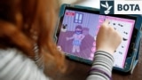 Rusia ndalon Roblox-in, fëmijët i ankohen Kremlinit