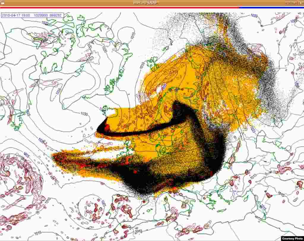Проектирано движење на исландскиот облак од пепел (17.4. 1900 UTC) - Овие слики покажуваат проекција на движењето на облаците пепел од вулканска ерупција на Исланд низ Европа. Боите на сајтот претставуваат: жолто: пепел што ќе падне сам по себе црвено: пепел што ќе падне од врнежи црна: вистинскиот облак со пепел облак Извор: Норвешки Метеоролошки Институт