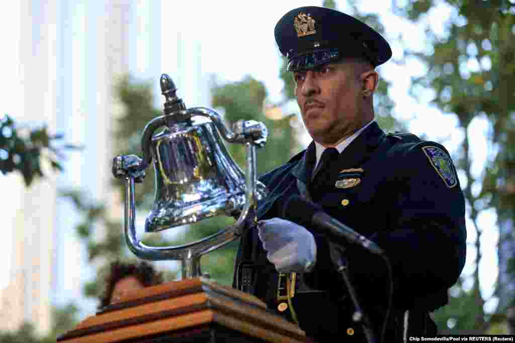 Zvonjavom je obeležen početak komemoracije žrtvama terorističkog napada na SAD, Njujork, 11. septembar