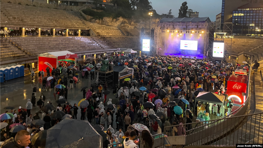 Koncert na Tašmajdanskom stadionu u okviru manifestacije Evroprajd, nakon održane šetnje.