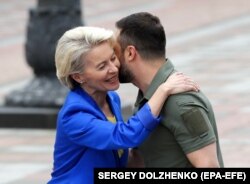 Ursula von der Leyen a mers pentru a treia oară la Kiev.