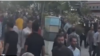 Иранцы протестуют после гибели 22-летней правозащитницы