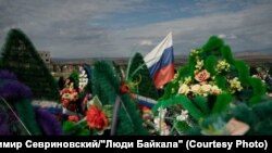 Аллея славы на городском кладбище Кызыла