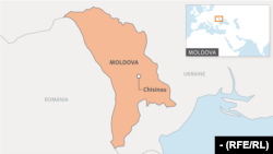 У заяві Служби розвідки та безпеки (SIS) йдеться про те, що цим особам заборонено повертатися в Молдову протягом 10 років
