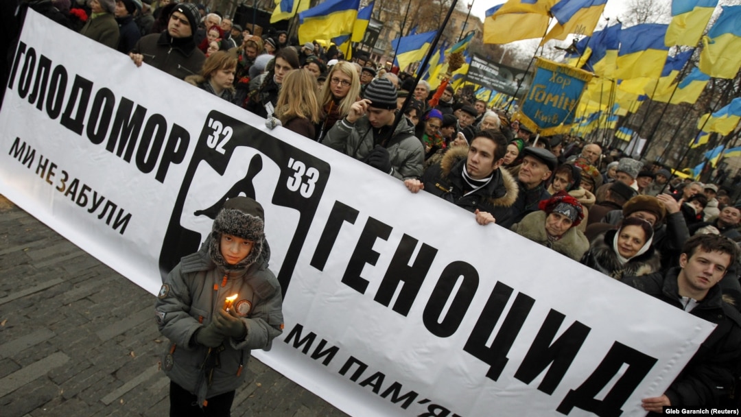 Хода у День пам'яті жертв Голодомору 1932-33 років. Київ, 26 листопада 2011 року