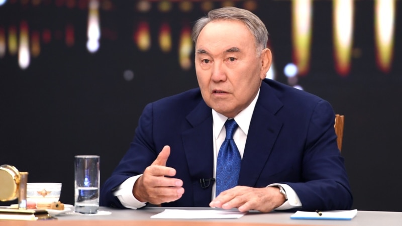 Президент Казахстана Нурсултан Назарбаев подписал указ об отставке правительства страны