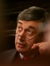 Ambasadorul Rusiei, Valery Kuzmin, a fost convocat de cel puțin patru ori la Ministerul român de Externe după ce Rusia a invadat Ucraina. El a fost înlocuit de însărcinatul cu afaceri al Ambasadei când a lipsit din țară. Imagine din 2016, primul an de mandat în România.