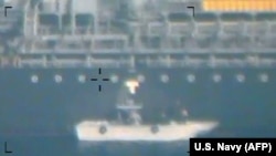 Ovaj snimak, koje je američko Ministarstvo odbrane objavilo 17. juna, "predstavlja novi dokaz" koji optužuje Iran za napade na tanker 13. juna u Omanskom zalivu.