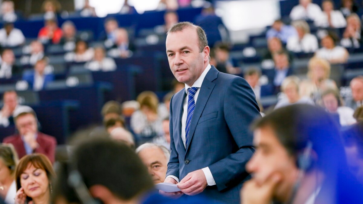 Вебер: Ако не беше пандемията, досега ЕНП да е изгонила Орбан