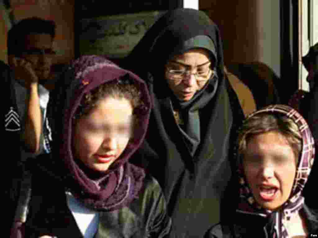 Iran, Iranian Government is launching a new Hijab plan against women, 04/22/2007