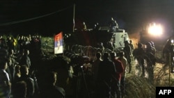 Синоќешните случувања меѓу локалните Срби и војниците на КФОР на граничниот премин Јариње