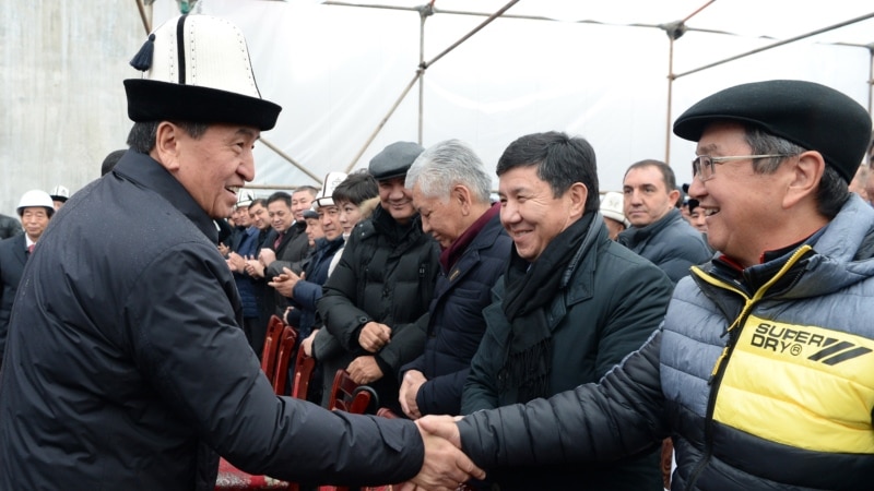 Сариев президенттин мурдагы бийлик өкүлдөрү менен жолугушуусун кубаттады