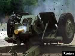 The first 122mm howitzers were produced for the Bosnian Army under the US-sponsored Equip and Train program in Novi Travnik, Bosnia, in 1997.