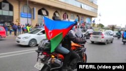 Baku: celebrări, după ce s-a anunțat cucerirea orașului Șuși din Nagorno-Karabah, 8 noiembrie 2020.