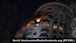 «Россия на просьбу Трампа ответила рекордом баллистики – неполных четыре дня прошло из недели, о которой Россию просили. Это говорит и обо всем остальном, что Россия обещает или еще может пообещать», – заявил Зеленский