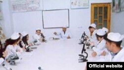 Özəl ali məktəblərdə tibb fakültələrinə tələbə qəbulunu dayandırılır. Odlar Yurdu Universitetinin rəsmi saytından