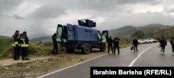 Pjesëtarë të Policisë së Kosovës në Jarinje.