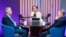 Analiștii politici Igor Boțan (stânga) și Nicolae Negru, alături de autoarea podcastului „Dincolo de Știri”, Eugenia Crețu, în studioul Europei Libere.