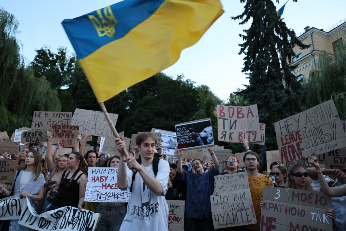 Рада ЄС хвалить НАБУ і САП та застерігає від тиску на них