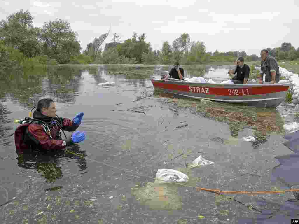 Польшча. Паводка ў вёсцы Вількаў.