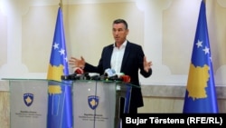 Kryetari i Partisë Demokratike të Kosovës, Kadri Veseli.