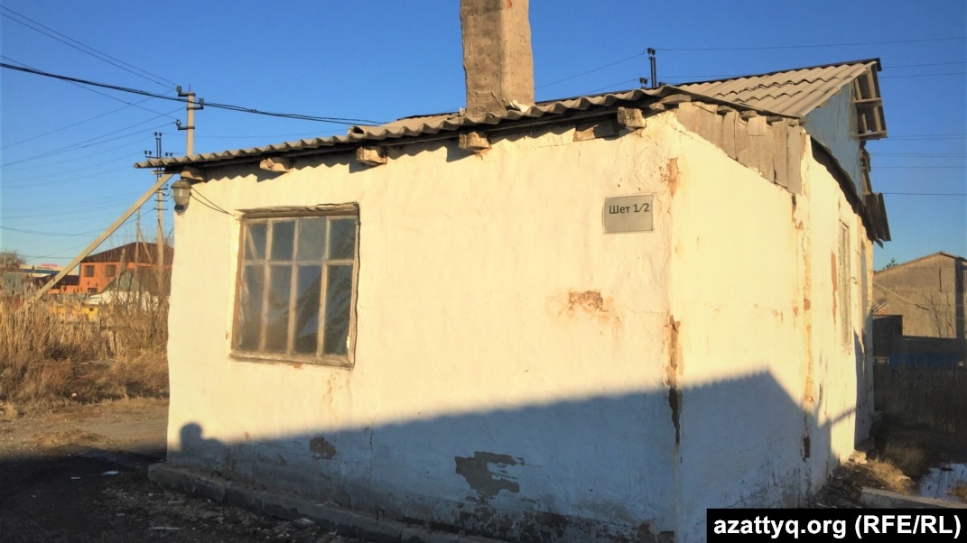 Шұлық киген қыздардың фотогалереясы