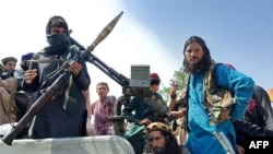 Боевики «Талибана» вошли в столицу Афганистана и взяли под контроль президентский дворец