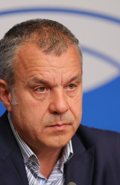 Емил Кошлуков остава начело на Българската национална телевизия БНТ най малко