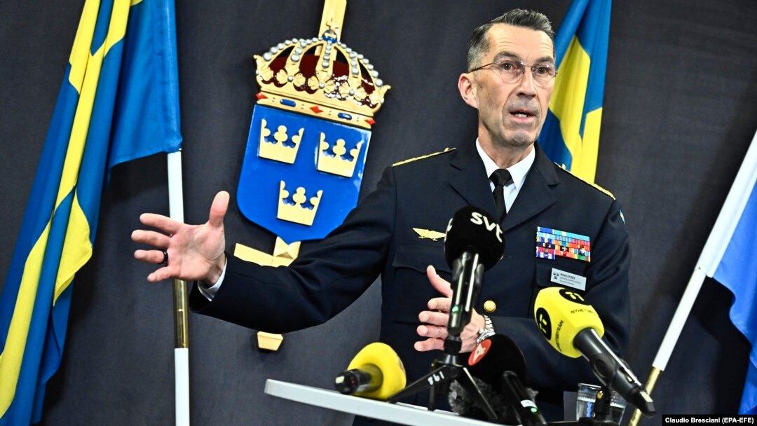 General Micael Byden (file photo)
