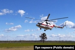 Верталёт МІ-8 з бартавым нумарам EW-001DP, які Аляксандар Лукашэнка выкарыстоўваў падчас працоўнай паездкі на Гомельшчыну