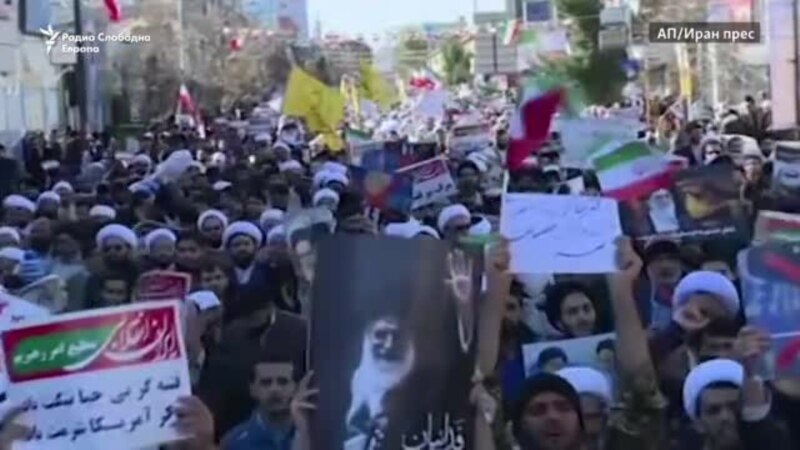Провладини собири во неколку градови во Иран 
