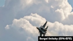 Су-30 жойғыш ұшағы