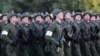 Беларускае войска на рэпэтыцыі параду. Архіўнае фота.