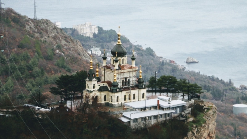 Контрасты южнобережного Крыма: январский Форос (фотогалерея)