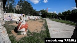 Тучынскі сквэр на вуліцы Харкаўскай у Менску: месца для правядзеньня перадвыбарчай агітацыі 