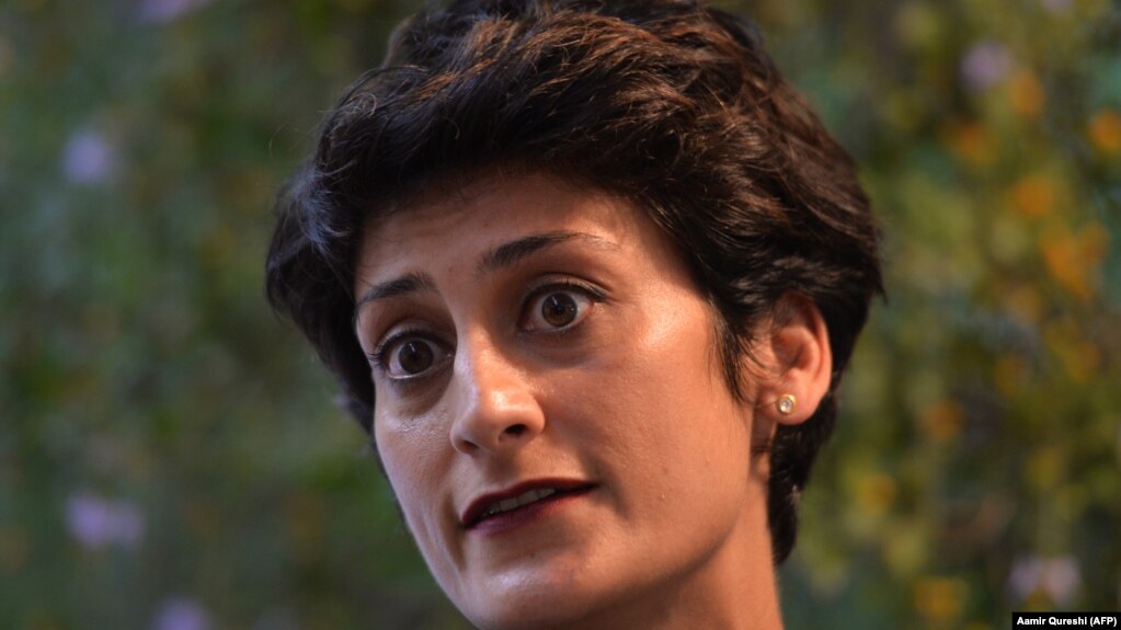 Аз Покистон хостанд, як беморро ба дор накашад