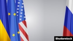 Флаги Украины, ЕС, США и России. Иллюстрационное фото