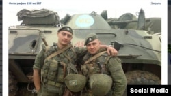 Russian soldiers allegedly pictured in Ukraine