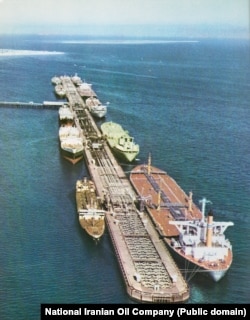 Oil tankers alongside the eastern dock of Kharg Island in the 1960s.