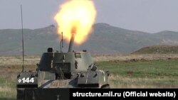 Учение артиллерийских подразделений российского армейского корпуса в Опукском заповеднике. Апрель 2017 года