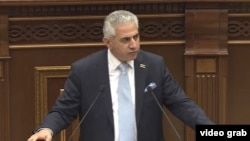 Armenia - Opposition deputy Edgar Ghazarian addresses the National Assembly, Yerevan, August13, 2026. 