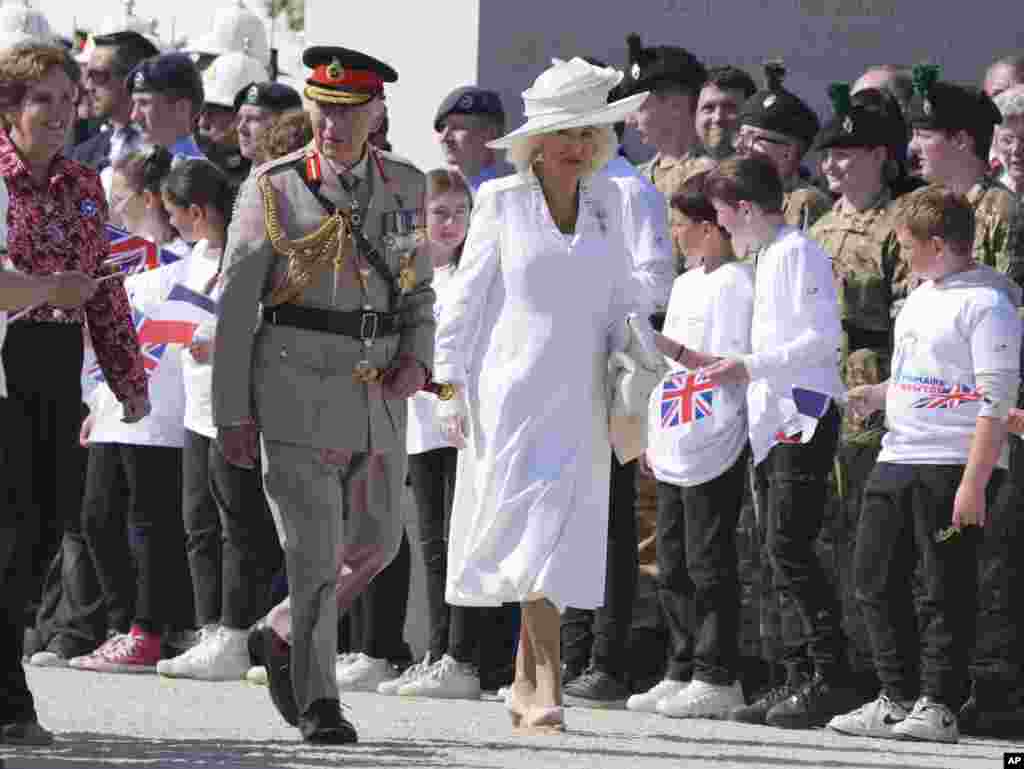 La ceremonii a participat Regele Charles al III-lea al Marii Britanii, cu soția. În Ziua Z, cum i se mai spune datei de 6 iunie 1944, pe tronul de la Londra se afla mama lui, Regina Elisabeta a Doua.&nbsp;