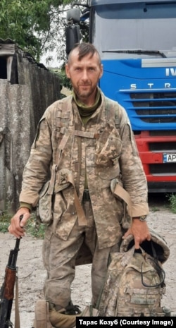 «Я свідомо йшов в армію, я був готовий. В мене хлопці питали: «А як ти будеш далі музичні інструменти робити?». Там же ж відриває руки, ноги. Побачимо, щось придумаємо» – Тарас Козуб