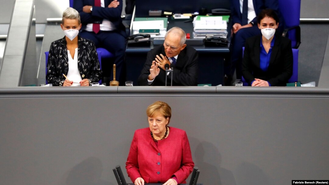 Angela Merkel u donjem domu Bundetaga 