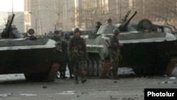 Armenia -- Soldiers patrol streets of Yerevan on March 2, 2008.