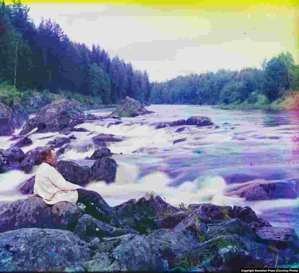 A self-portrait by photographer Sergei Mikhailovich Prokudin-Gorskii